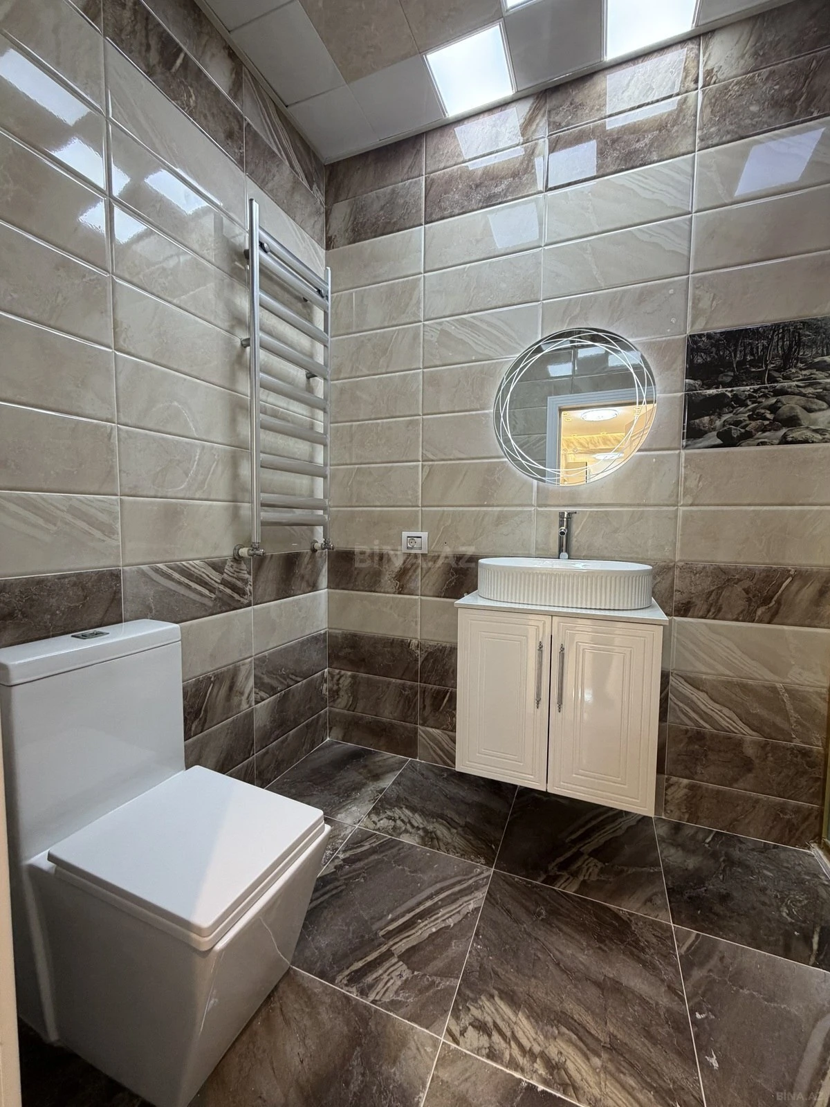 Satılır 3 otaqlı mənzil 113 m²