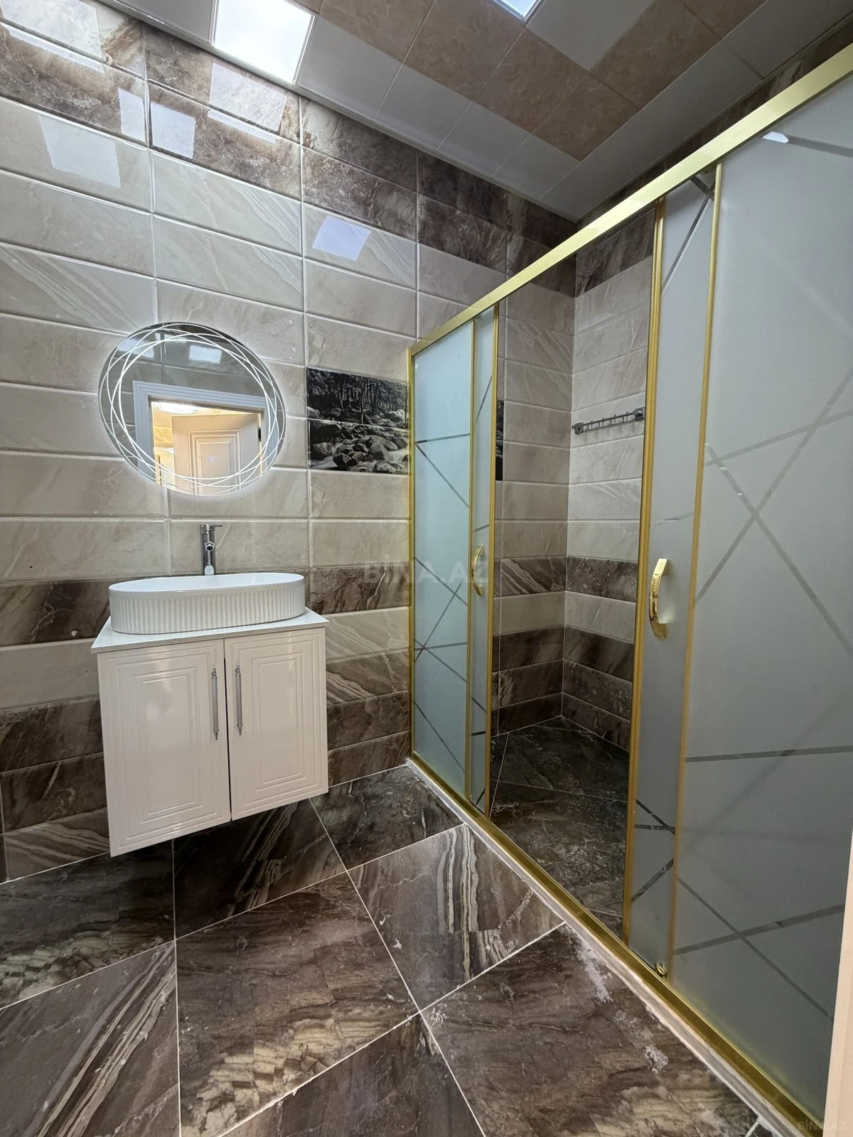 Satılır 3 otaqlı mənzil 113 m²