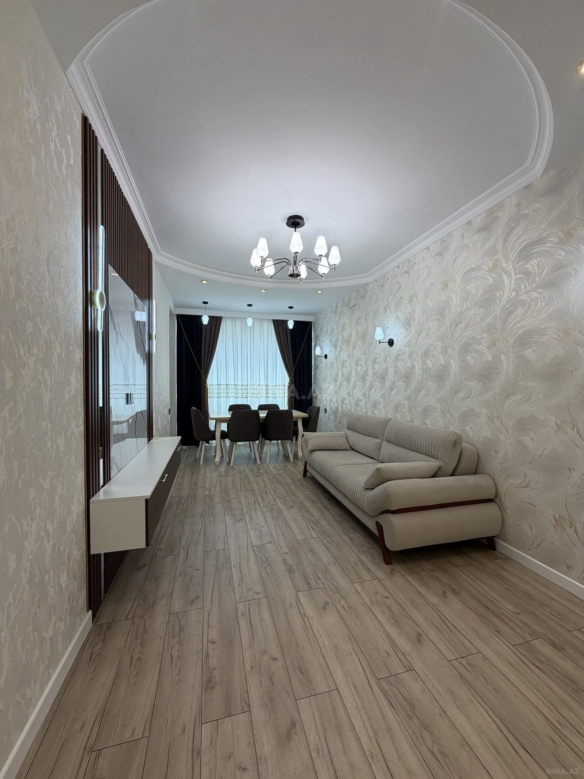 Satılır 3 otaqlı mənzil 113 m²