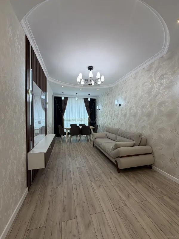 Satılır 3 otaqlı mənzil 113 m²