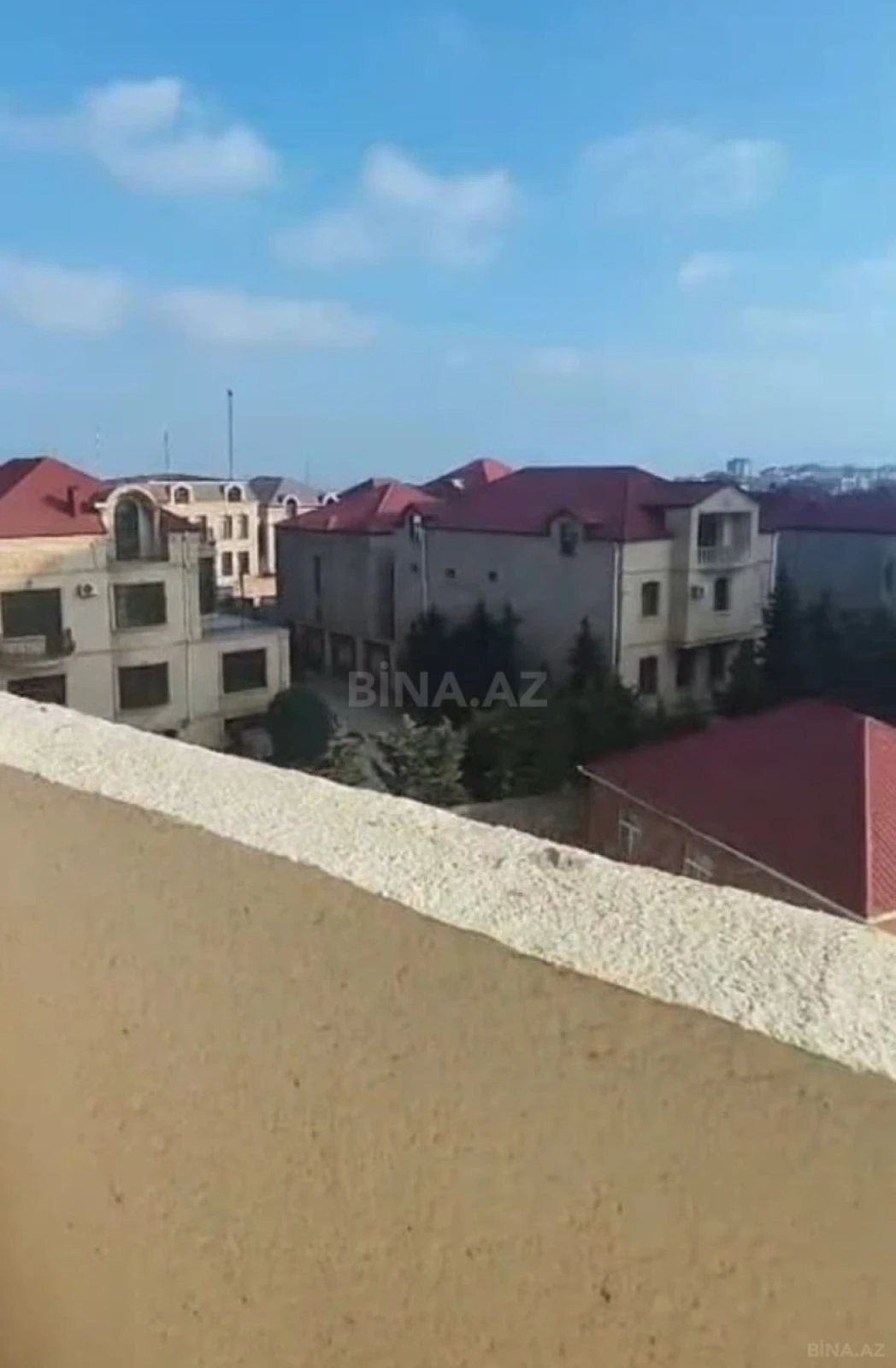 Satılır 2 otaqlı mənzil 120.3 m²