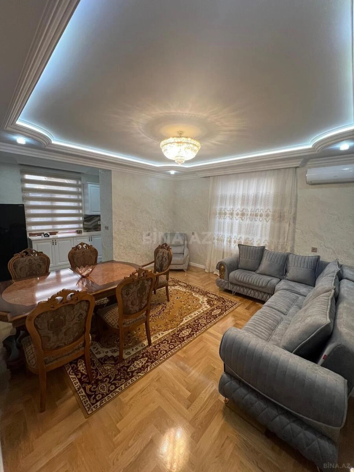 Kirayə verilir 3 otaqlı mənzil 115 m²