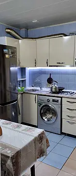 Satılır 4 otaqlı mənzil 90 m²