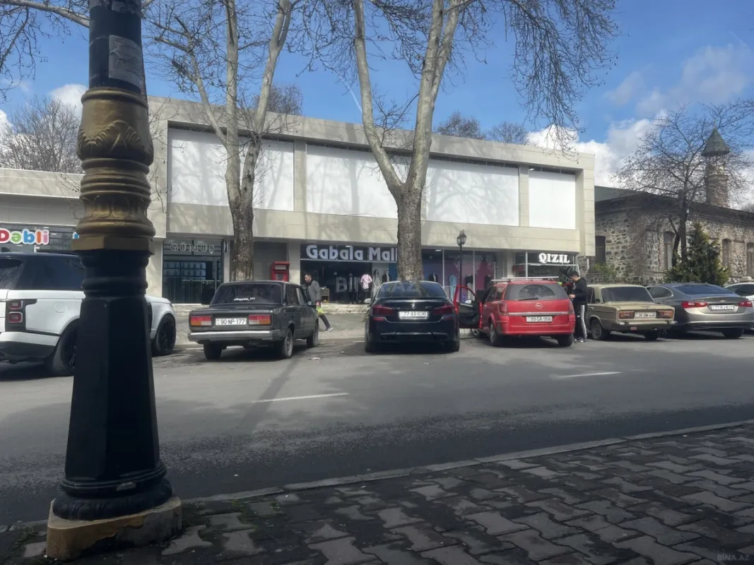 Kirayə verilir obyekt 750 m²