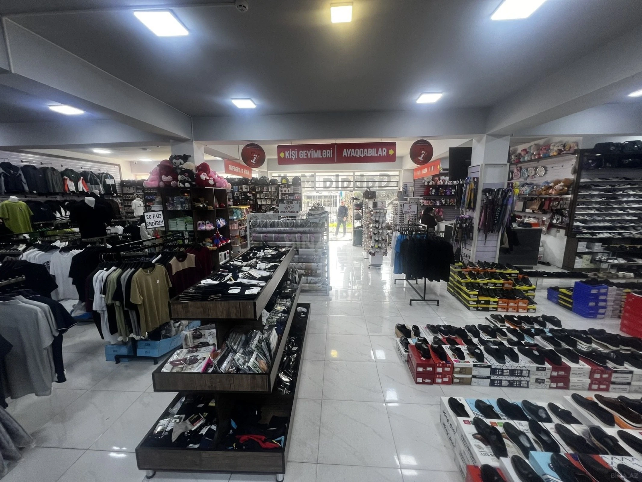 Kirayə verilir obyekt 750 m²