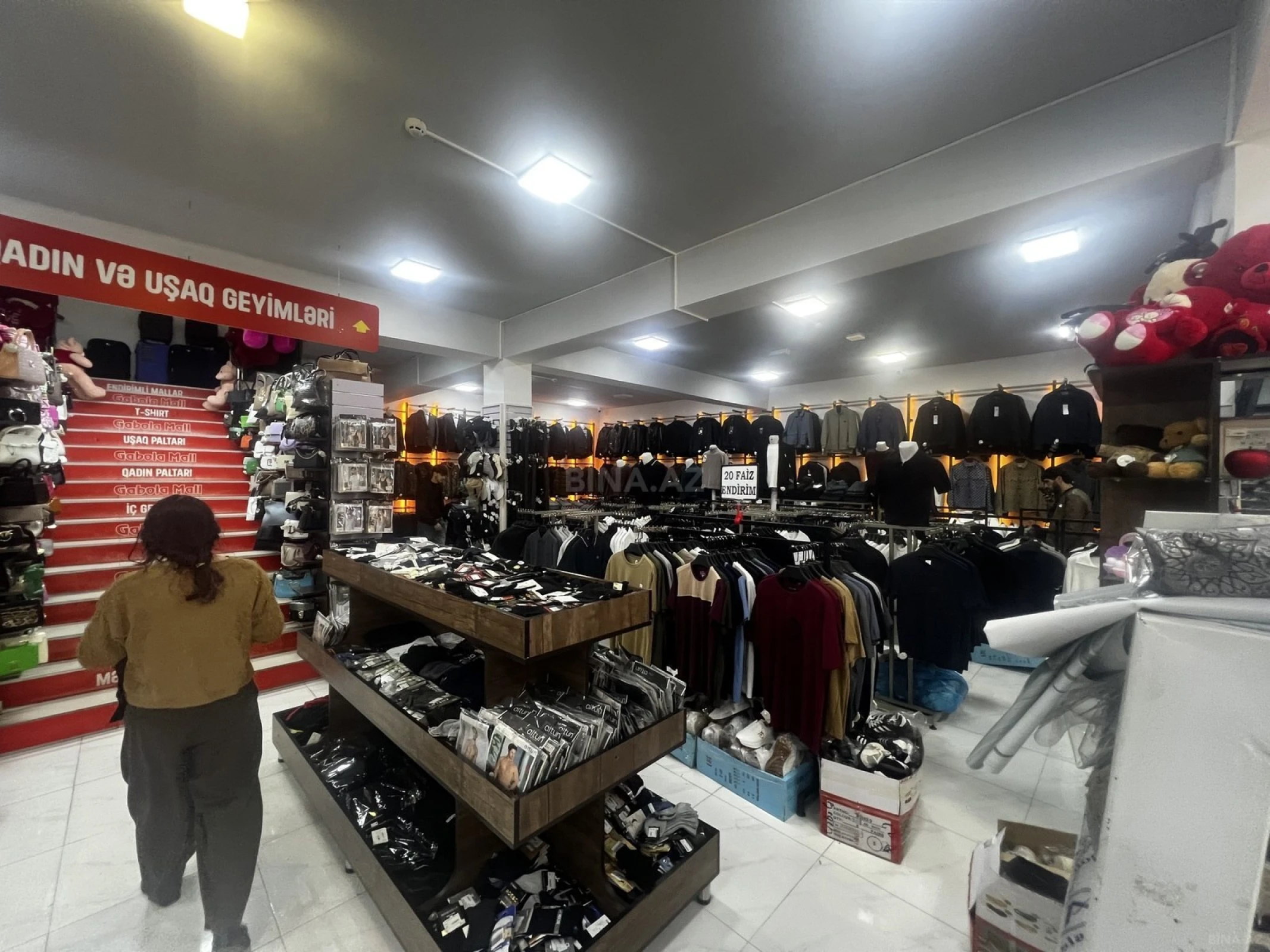 Kirayə verilir obyekt 750 m²