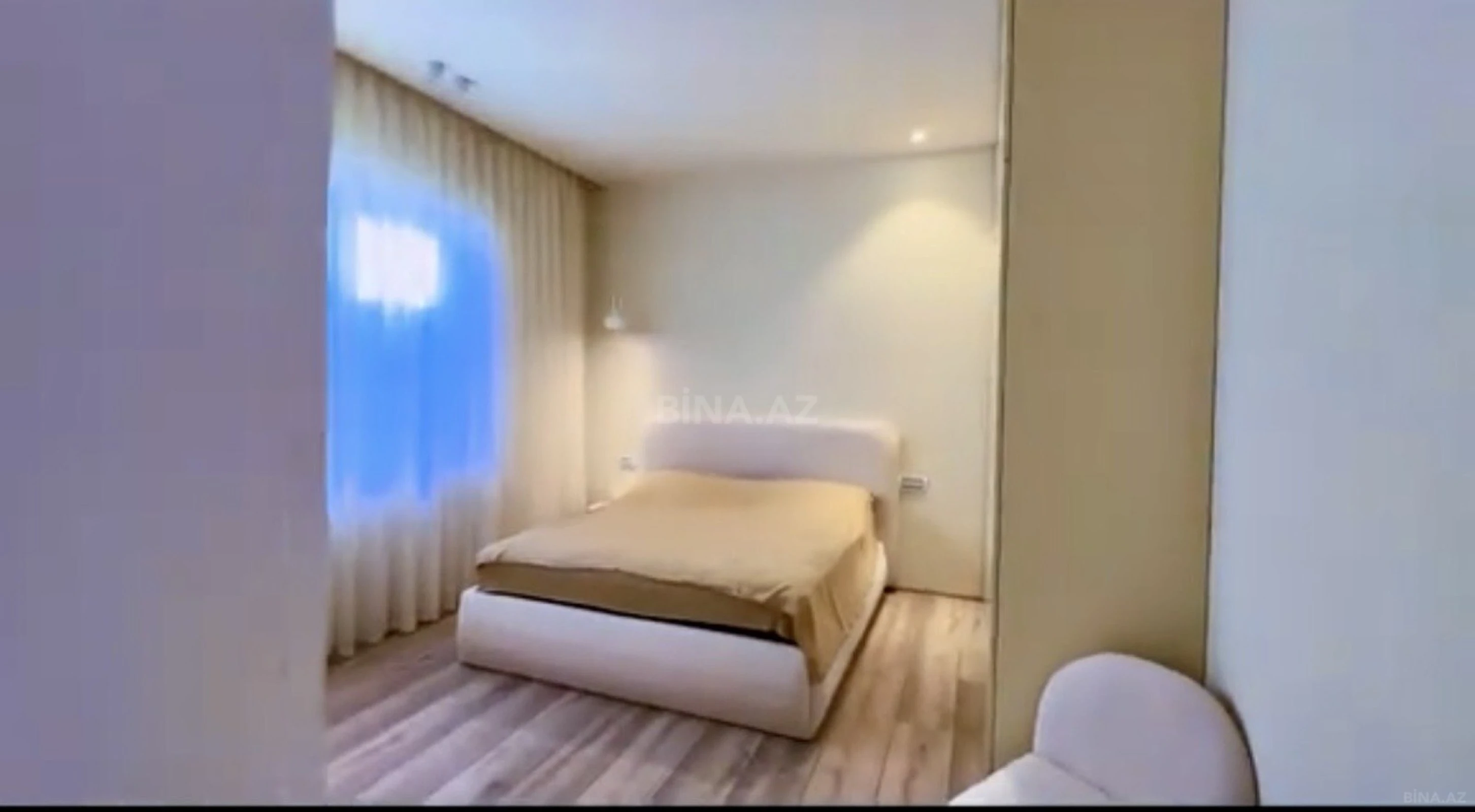 Satılır 6 otaqlı həyət evi 190 m²