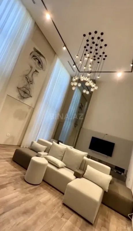 Satılır 6 otaqlı həyət evi 190 m²