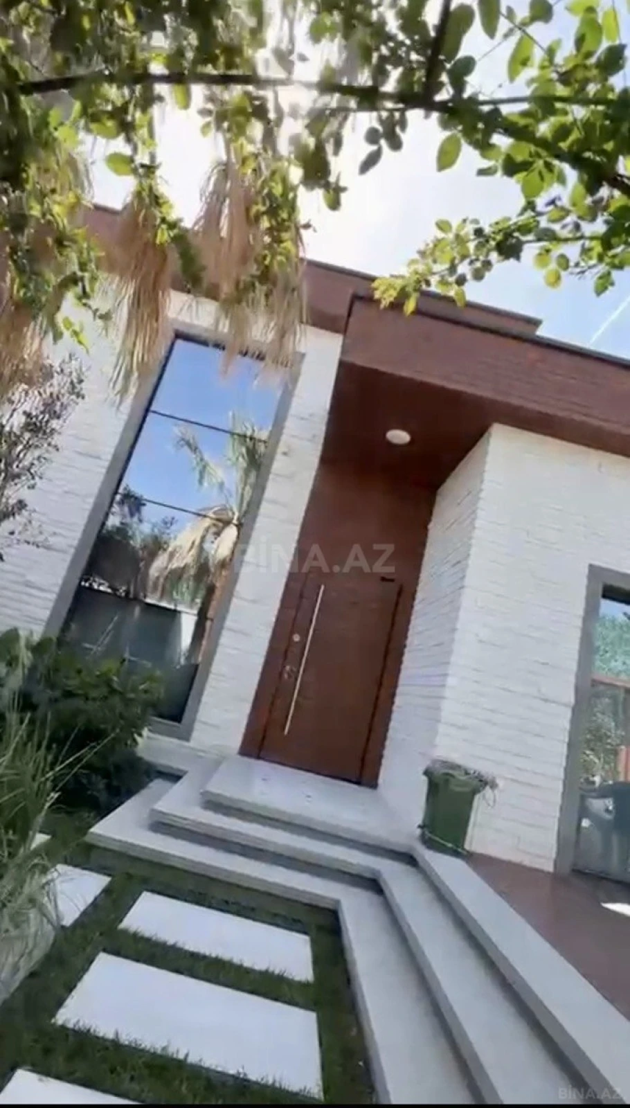 Satılır 6 otaqlı həyət evi 190 m²