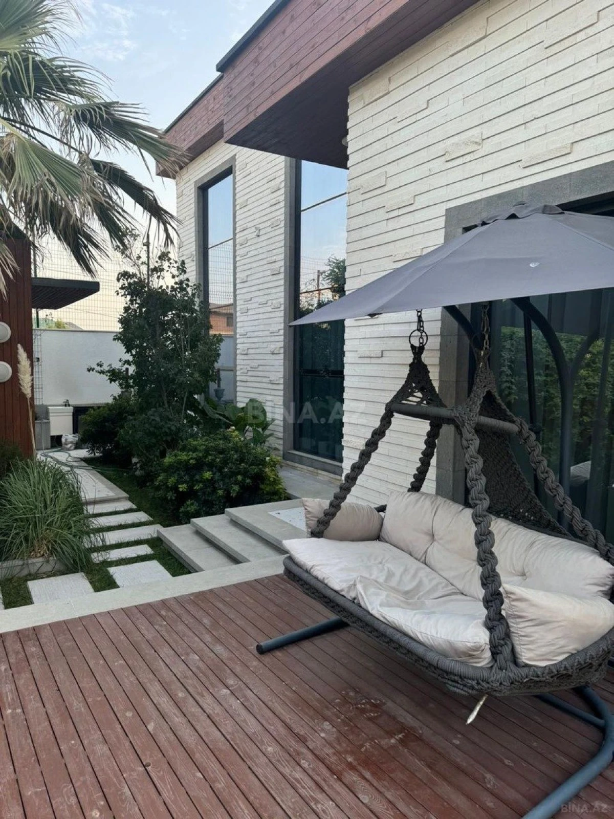 Satılır 6 otaqlı həyət evi 190 m²