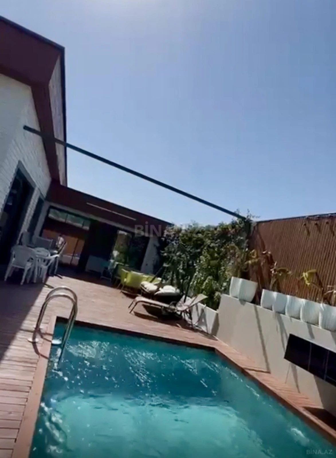 Satılır 6 otaqlı həyət evi 190 m²