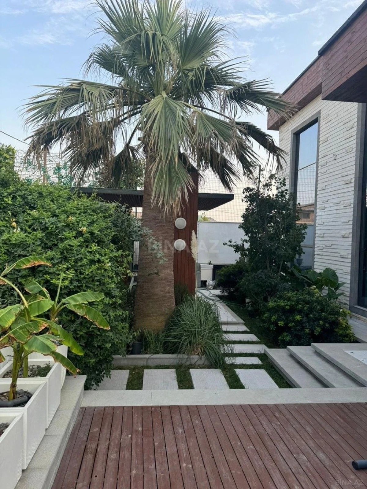 Satılır 6 otaqlı həyət evi 190 m²