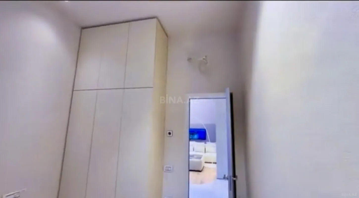 Satılır 6 otaqlı həyət evi 190 m²