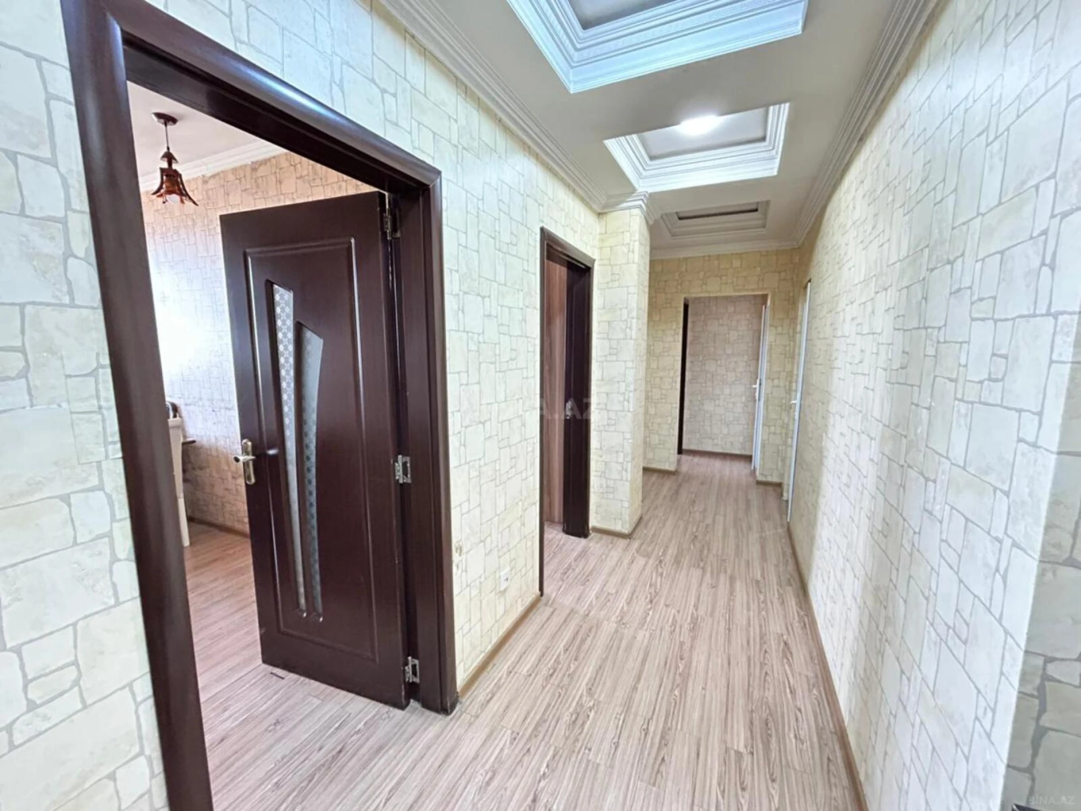 Satılır 2 otaqlı mənzil 90 m²