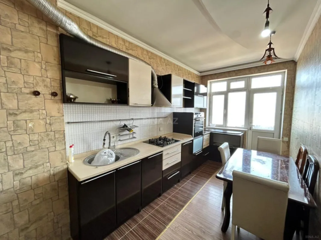 Satılır 2 otaqlı mənzil 90 m²