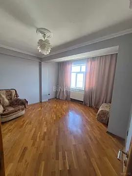 Satılır 3 otaqlı mənzil 95 m²
