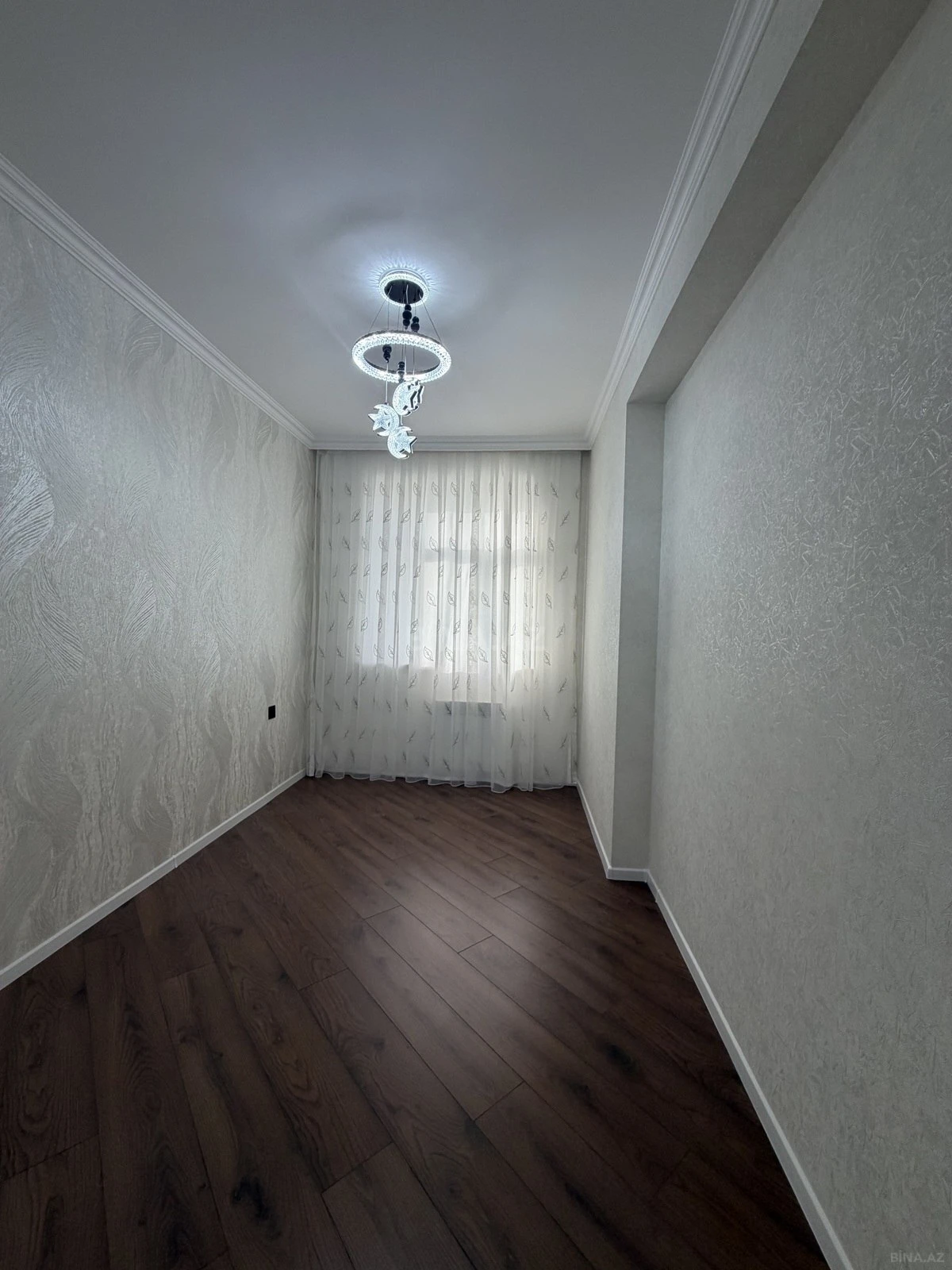 Satılır 2 otaqlı mənzil 56 m²