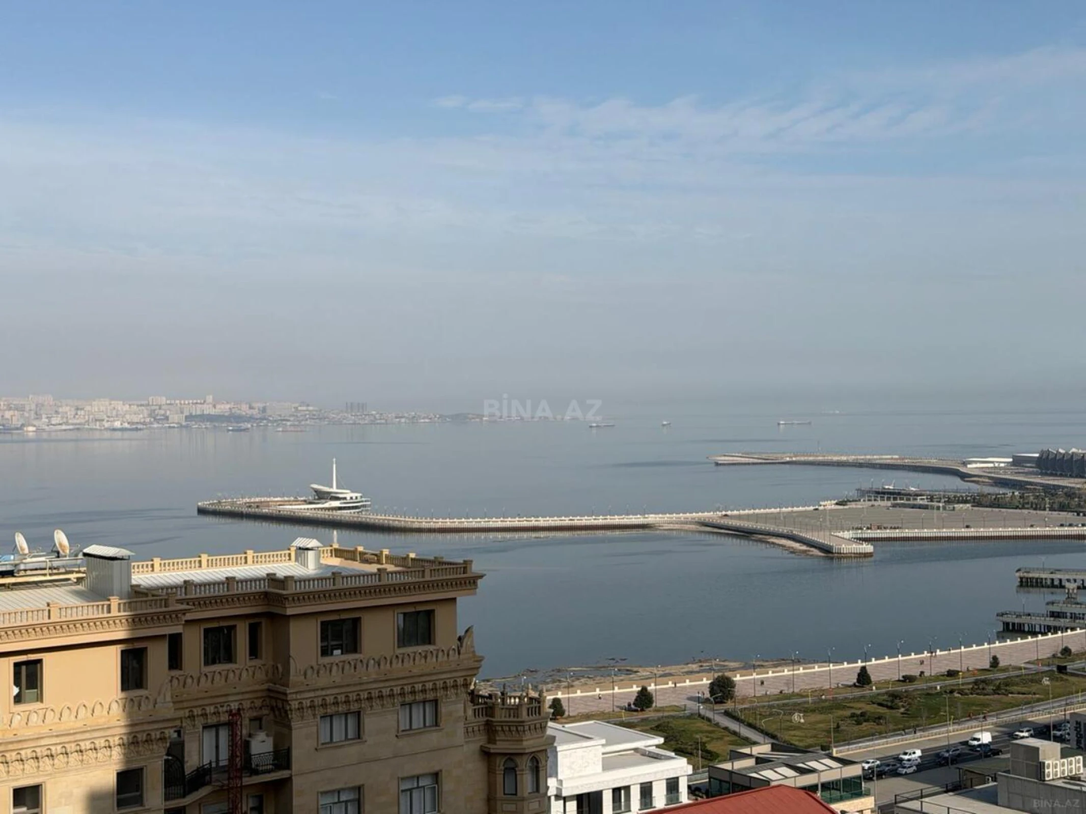 Kirayə verilir 2 otaqlı mənzil 90 m²