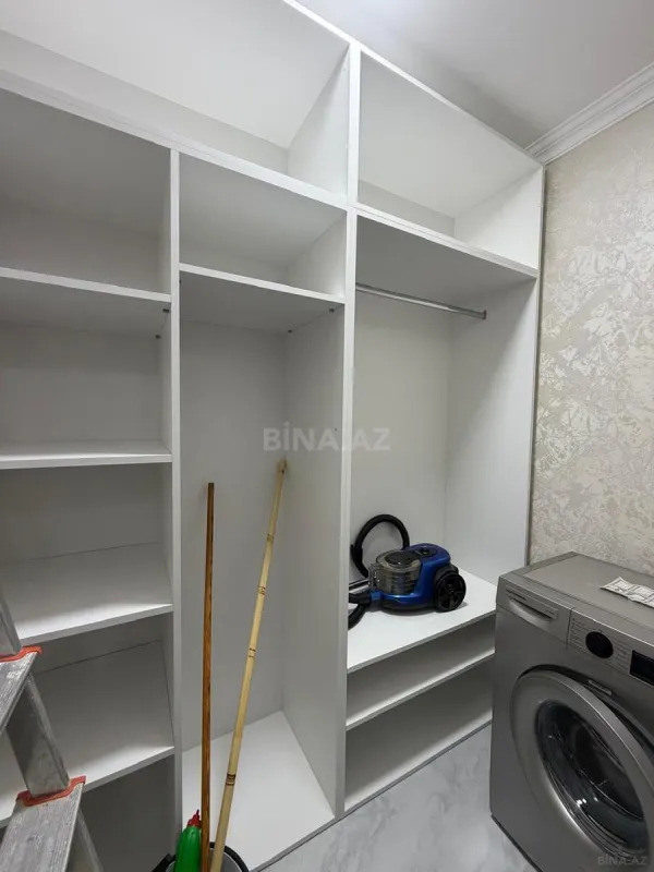 Kirayə verilir 2 otaqlı mənzil 90 m²