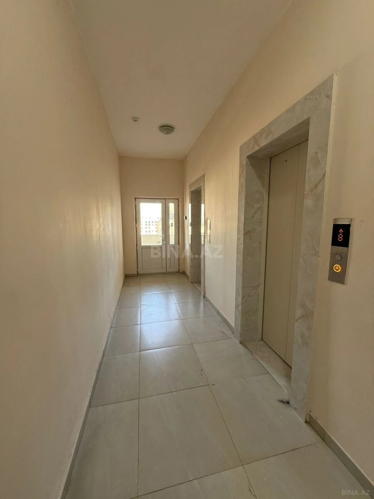 Satılır 2 otaqlı mənzil 67 m²