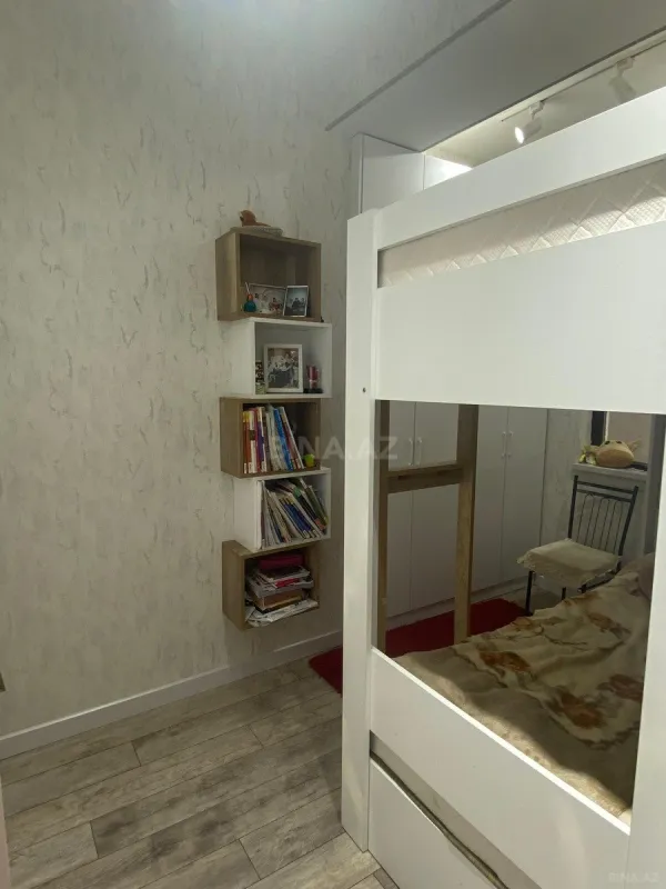 Satılır 2 otaqlı mənzil 67 m²