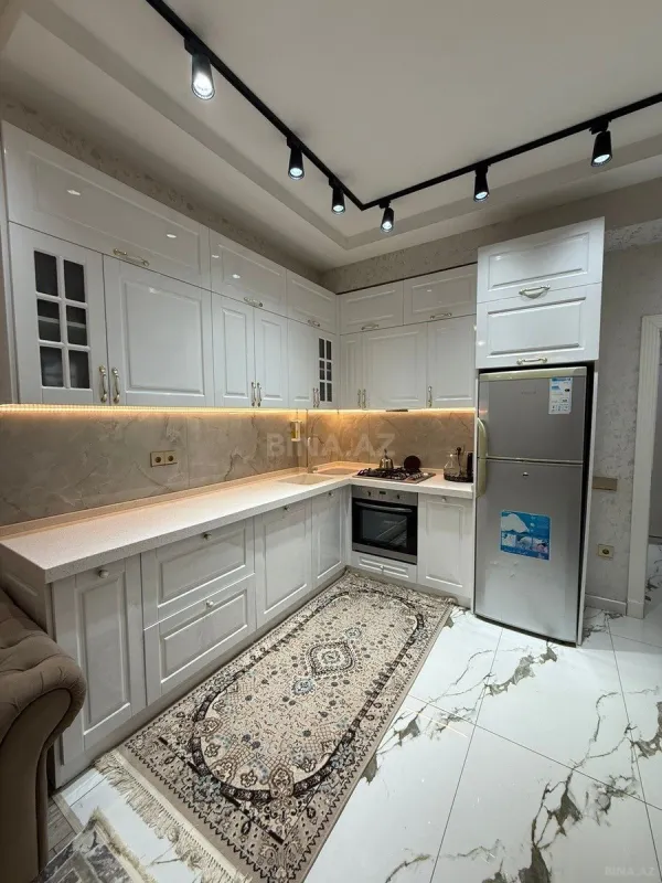 Satılır 2 otaqlı mənzil 67 m²