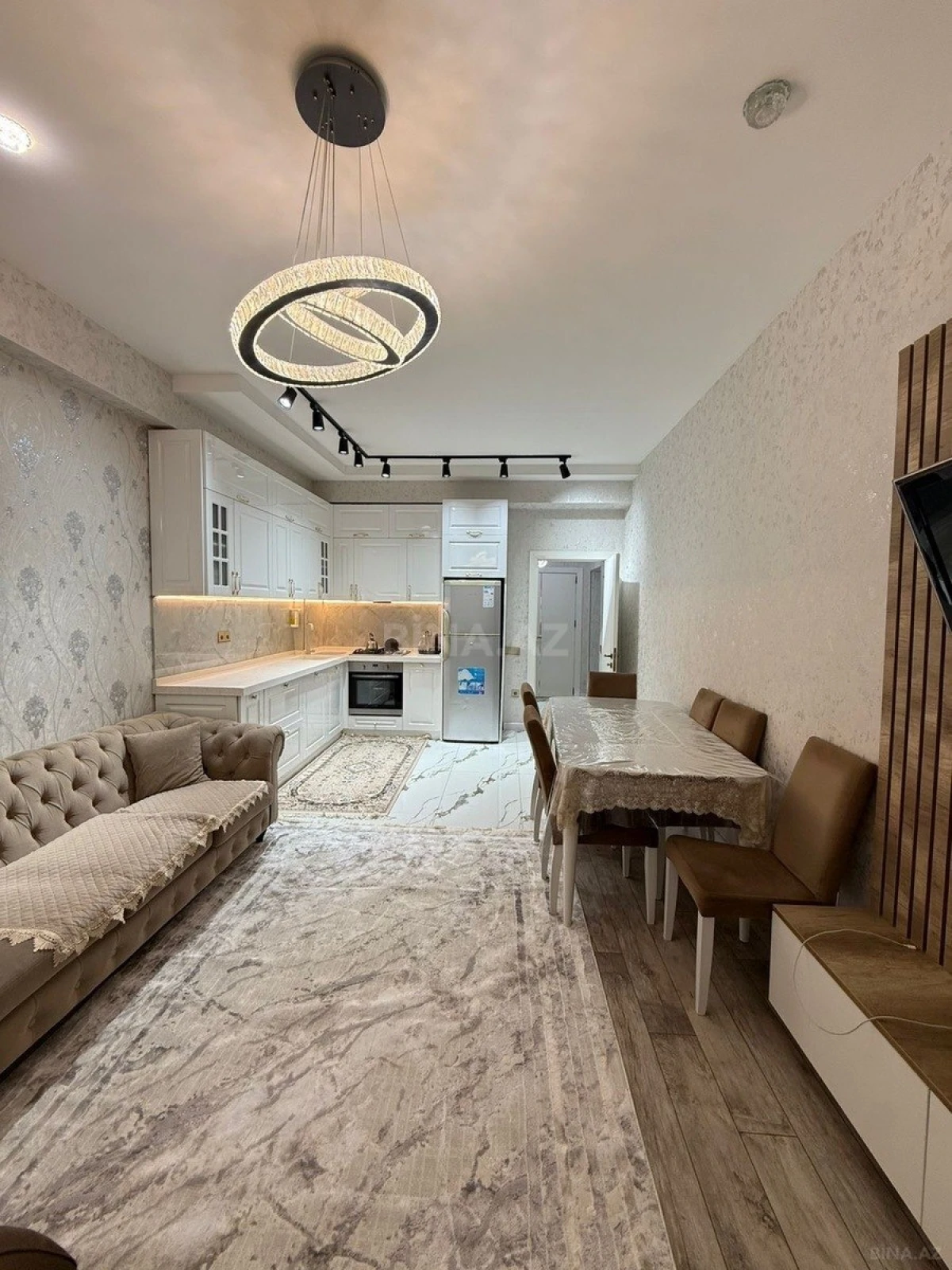 Satılır 2 otaqlı mənzil 67 m²