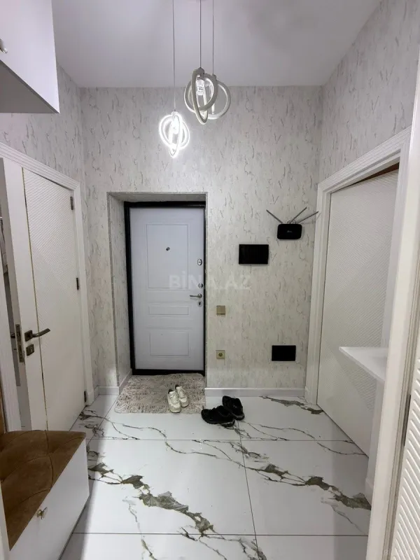 Satılır 2 otaqlı mənzil 67 m²