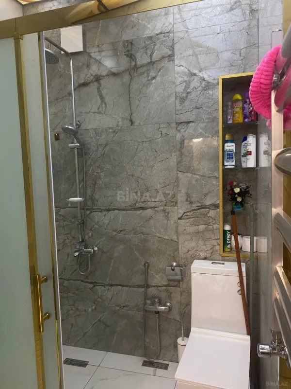 Satılır 2 otaqlı mənzil 67 m²