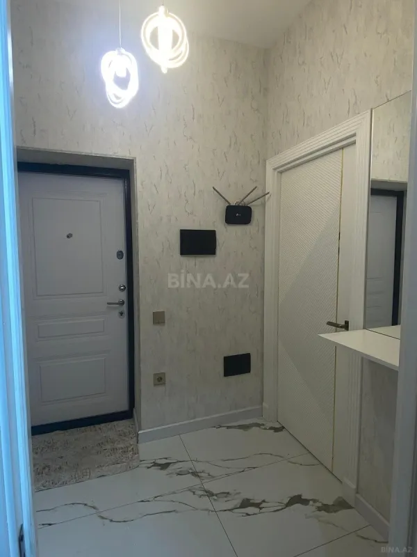 Satılır 2 otaqlı mənzil 67 m²