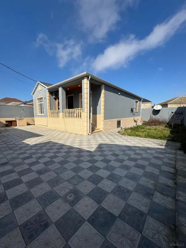 Satılır 4 otaqlı həyət evi 140 m²