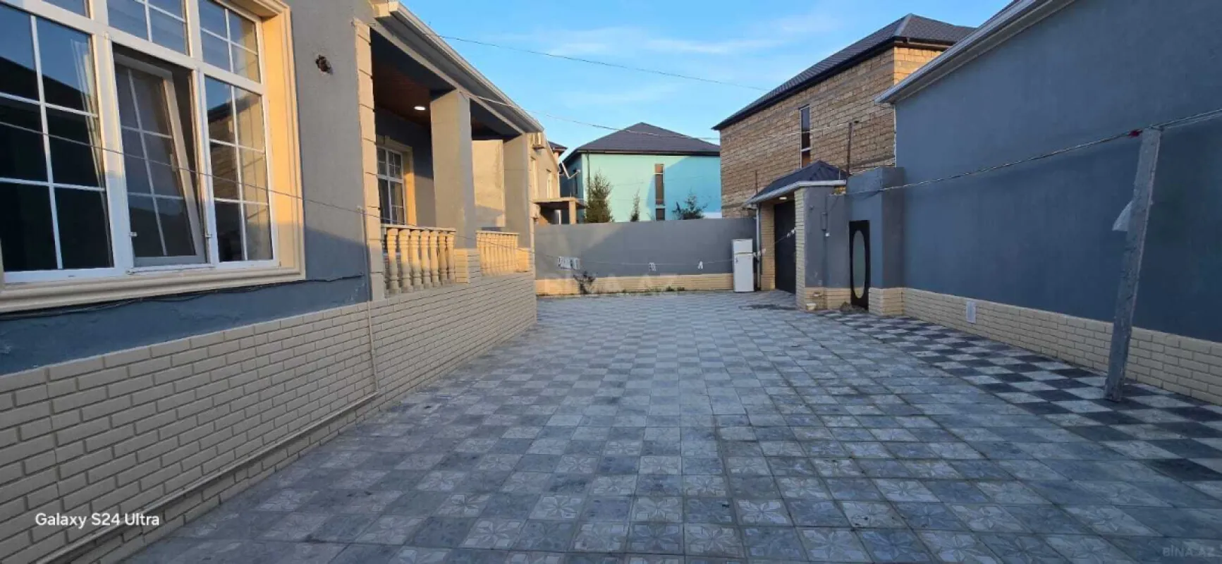 Satılır 4 otaqlı həyət evi 140 m²