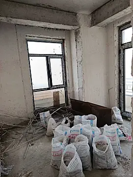 Satılır 3 otaqlı mənzil 125 m²