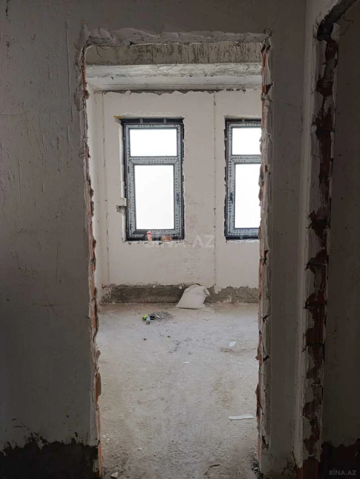 Satılır 3 otaqlı mənzil 125 m²
