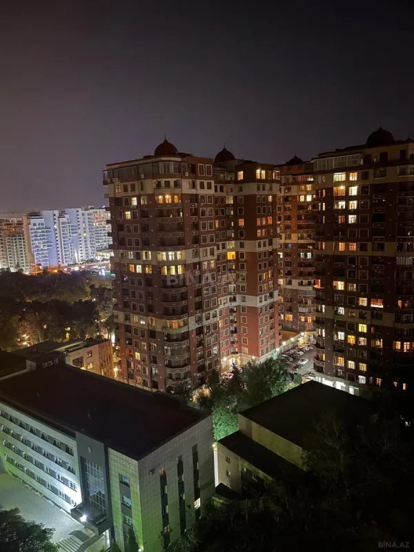 Satılır 3 otaqlı mənzil 125 m²