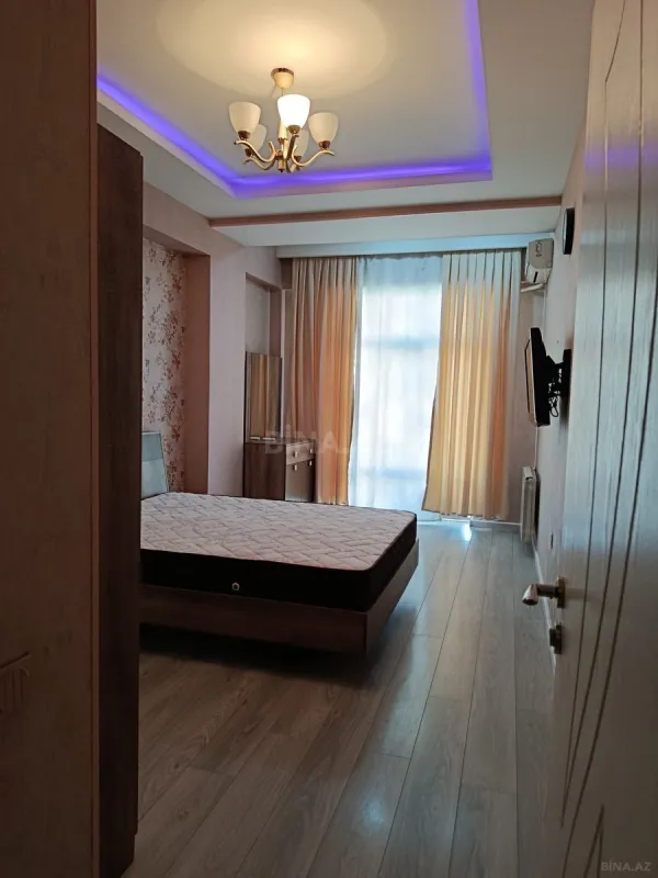 Kirayə verilir 3 otaqlı mənzil 110 m²