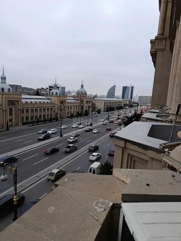 Kirayə verilir 3 otaqlı mənzil 110 m²