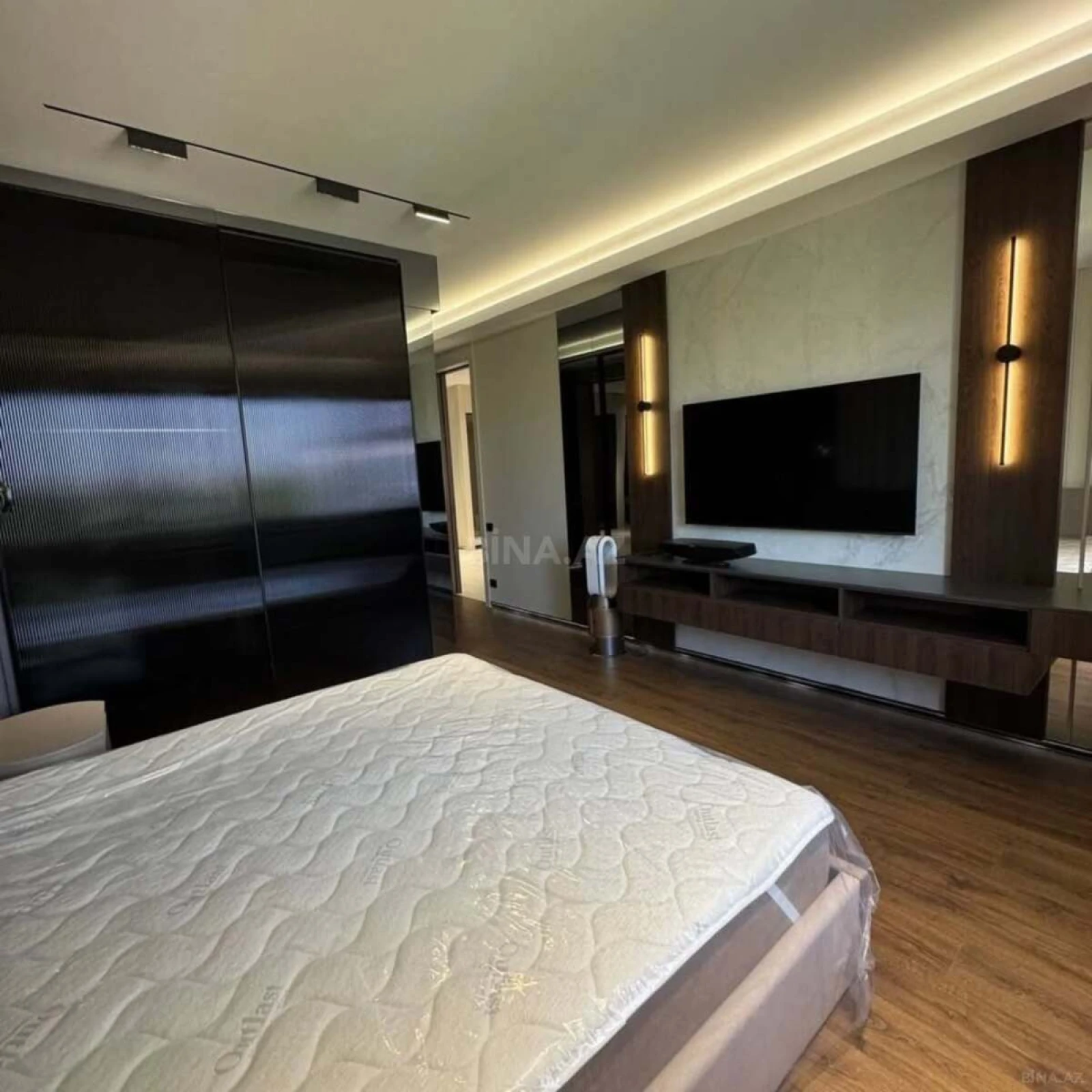 Kirayə verilir 3 otaqlı mənzil 140 m²