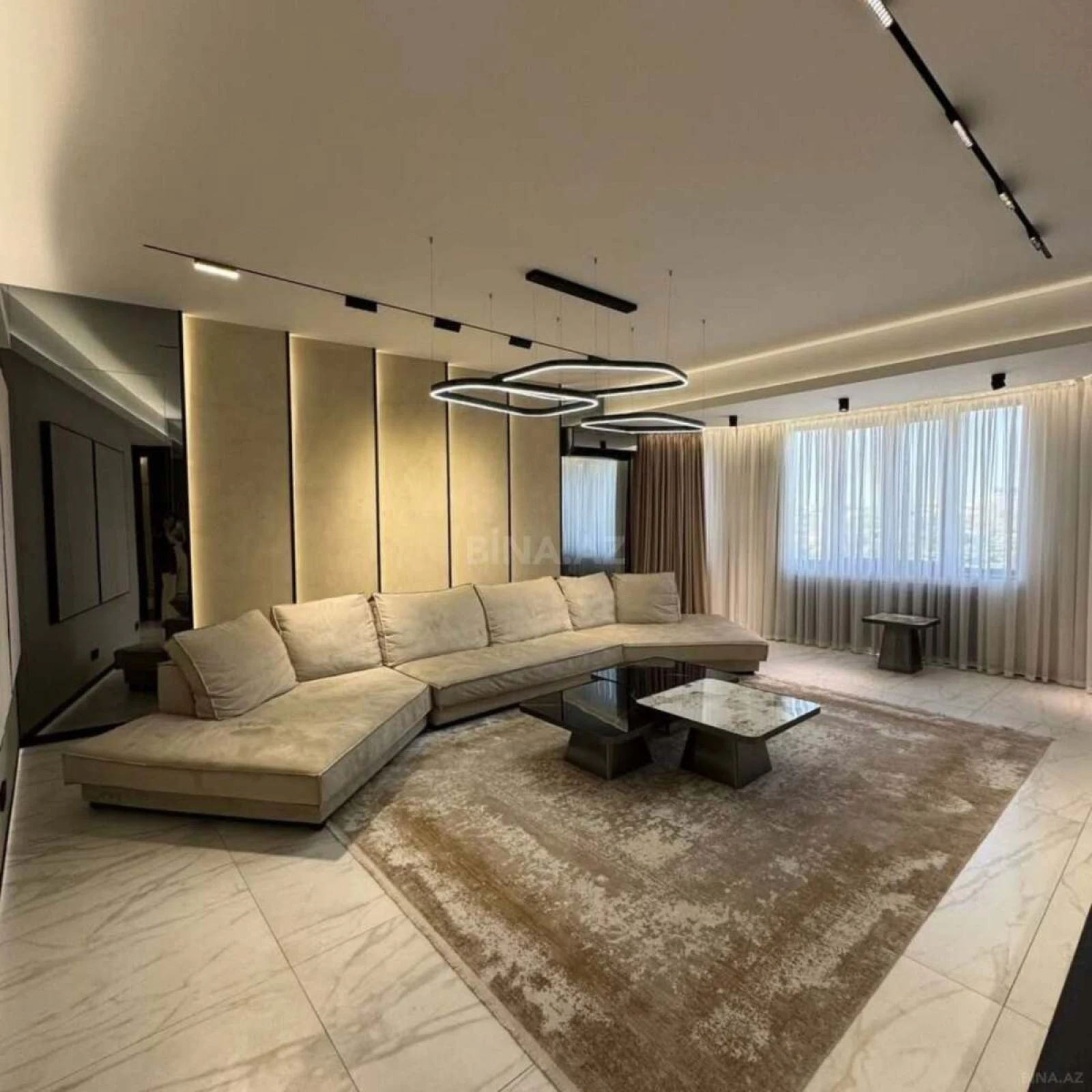 Kirayə verilir 3 otaqlı mənzil 140 m²