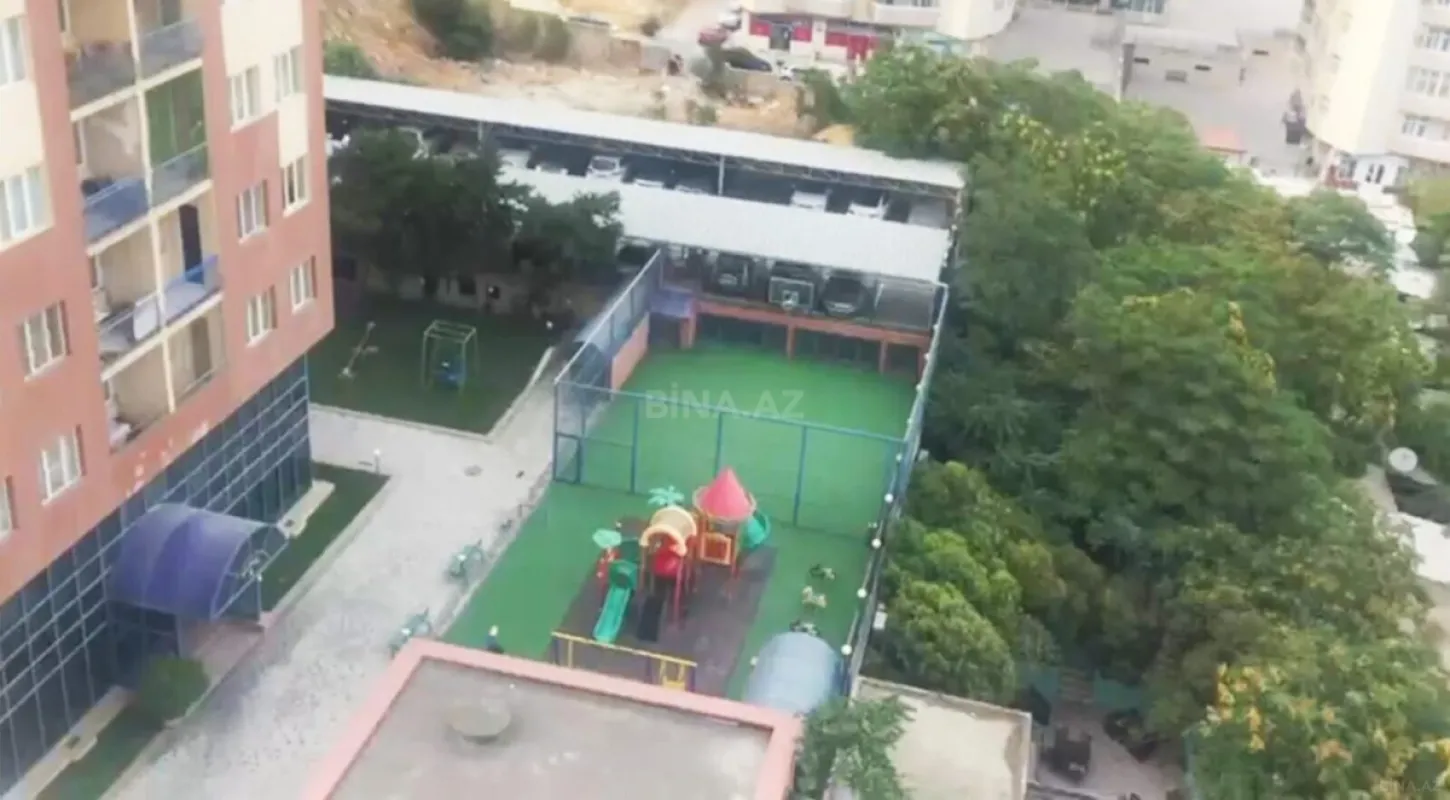 Satılır 2 otaqlı mənzil 102 m²