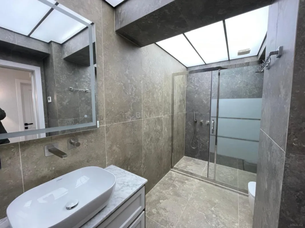 Satılır 3 otaqlı mənzil 113 m²