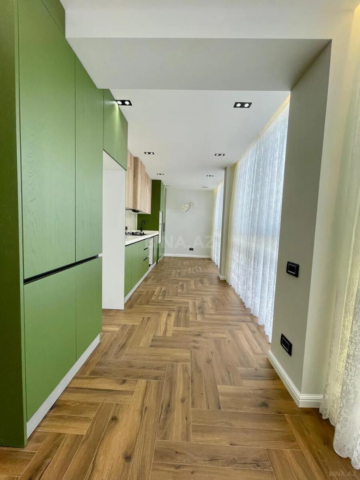 Satılır 3 otaqlı mənzil 113 m²