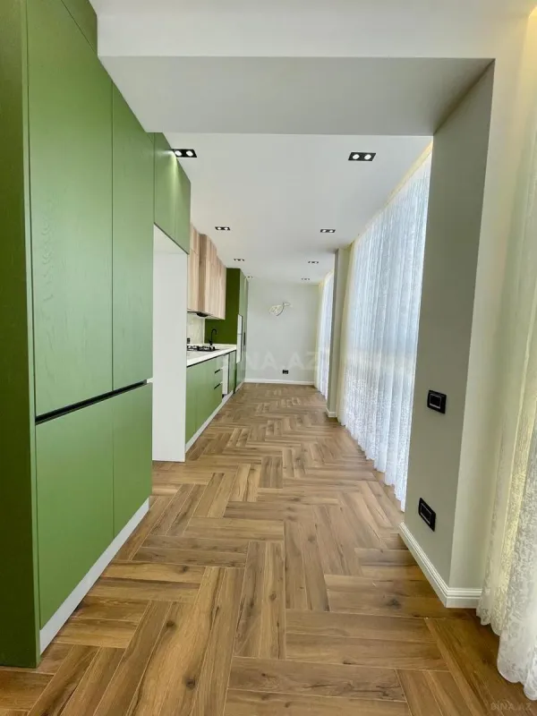 Satılır 3 otaqlı mənzil 113 m²