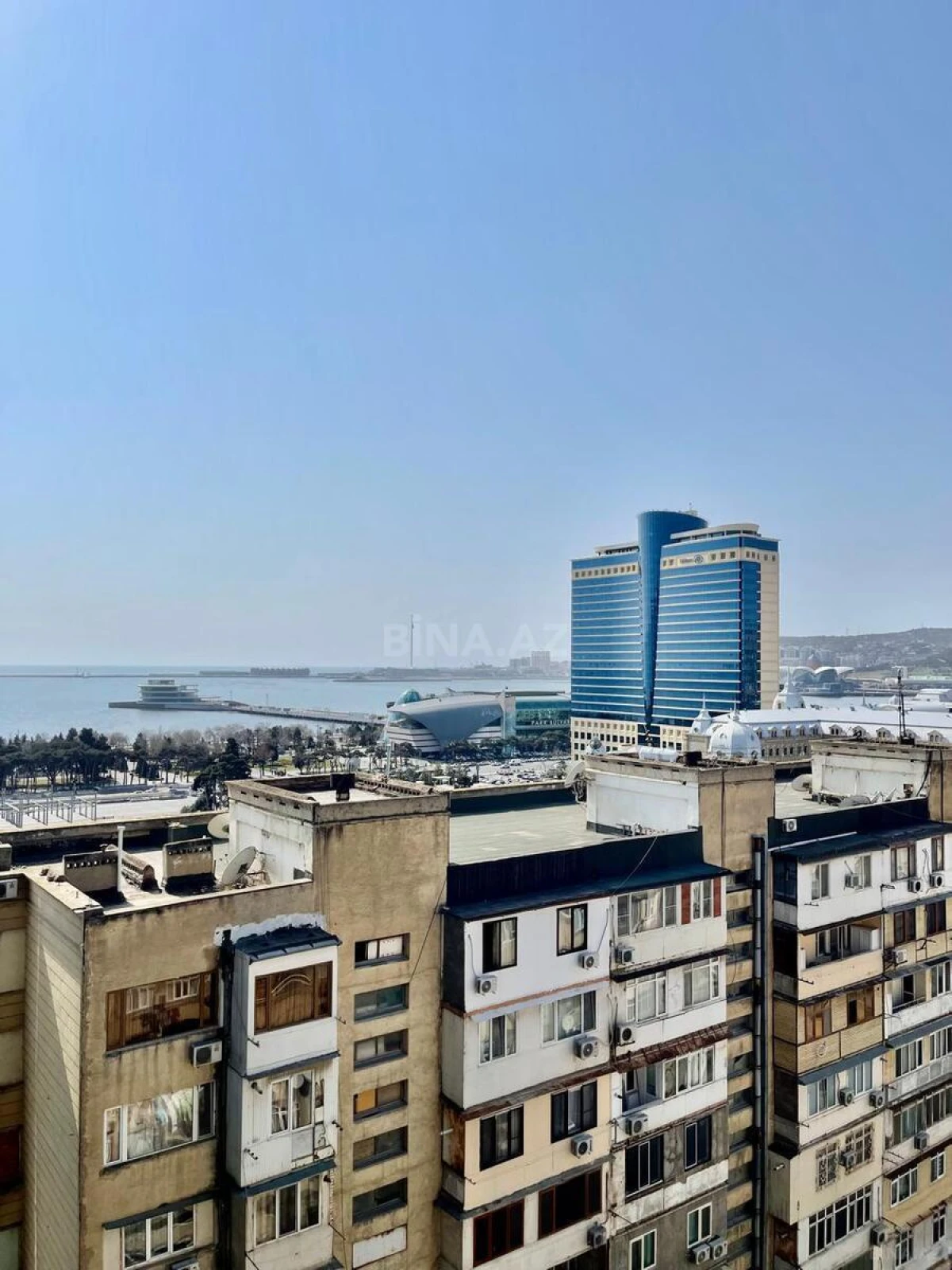 Satılır 3 otaqlı mənzil 113 m²