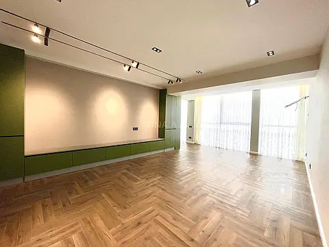 Satılır 3 otaqlı mənzil 113 m²