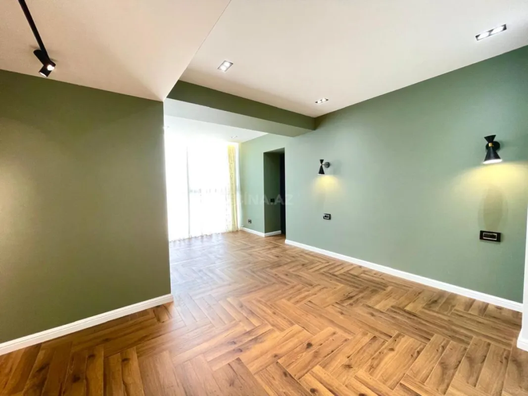 Satılır 3 otaqlı mənzil 113 m²