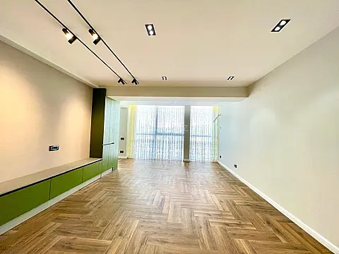 Satılır 3 otaqlı mənzil 113 m²