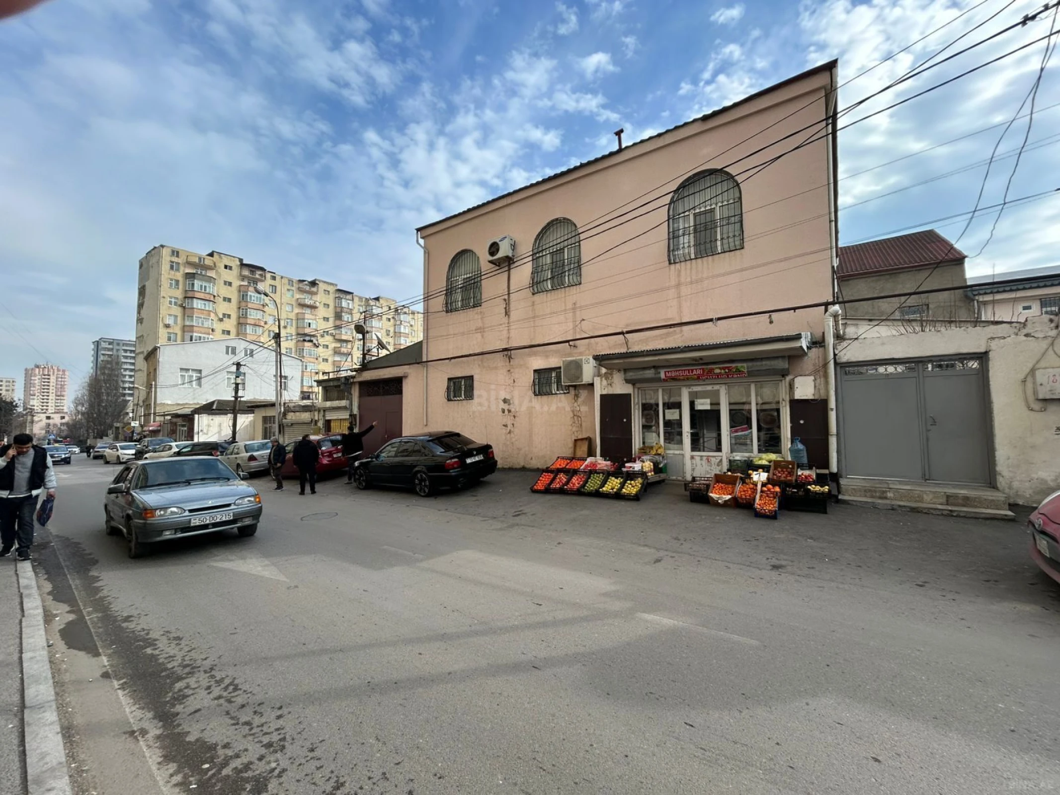 Satılır obyekt 600 m²