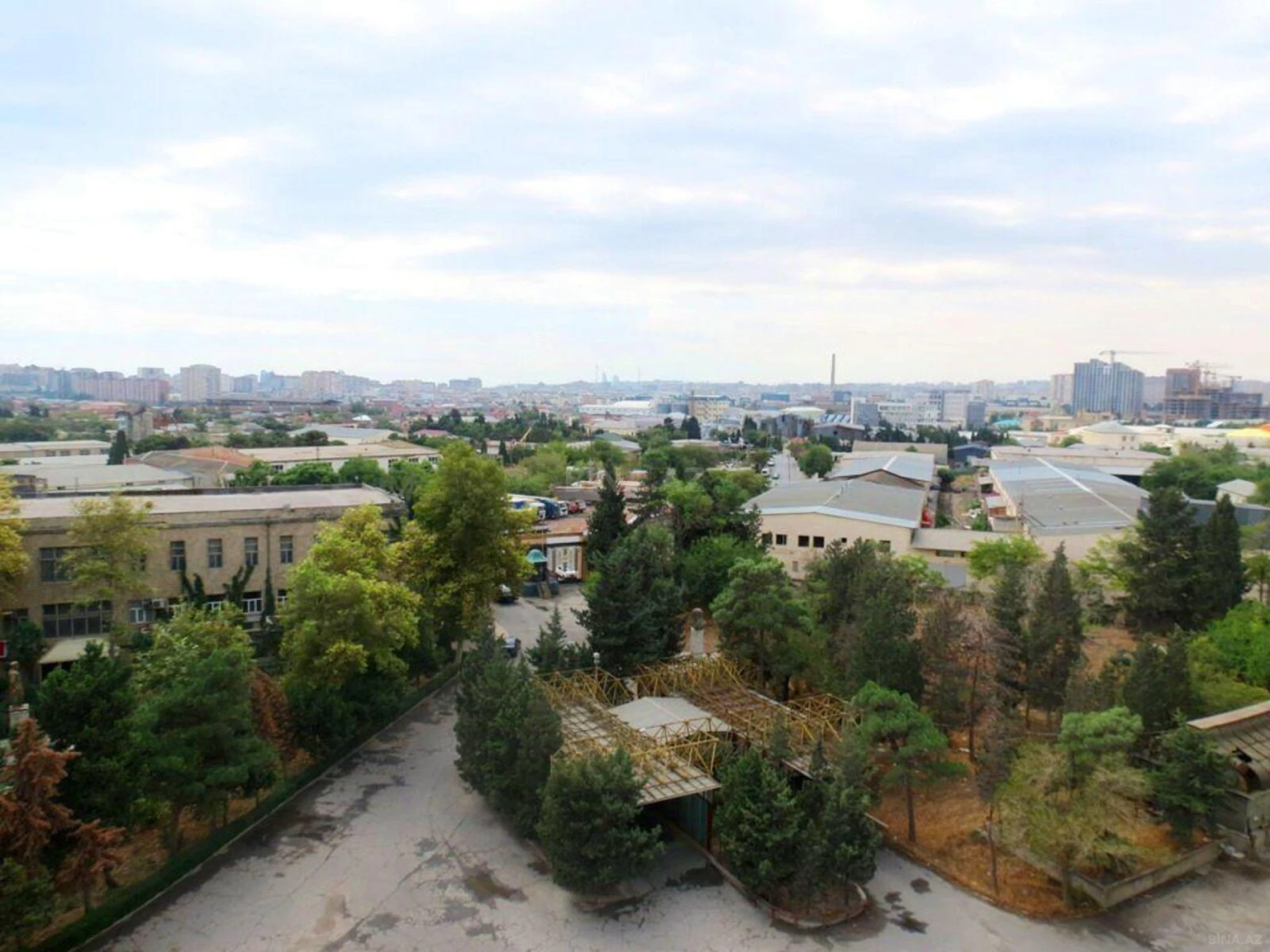 Kirayə verilir obyekt 1000 m²