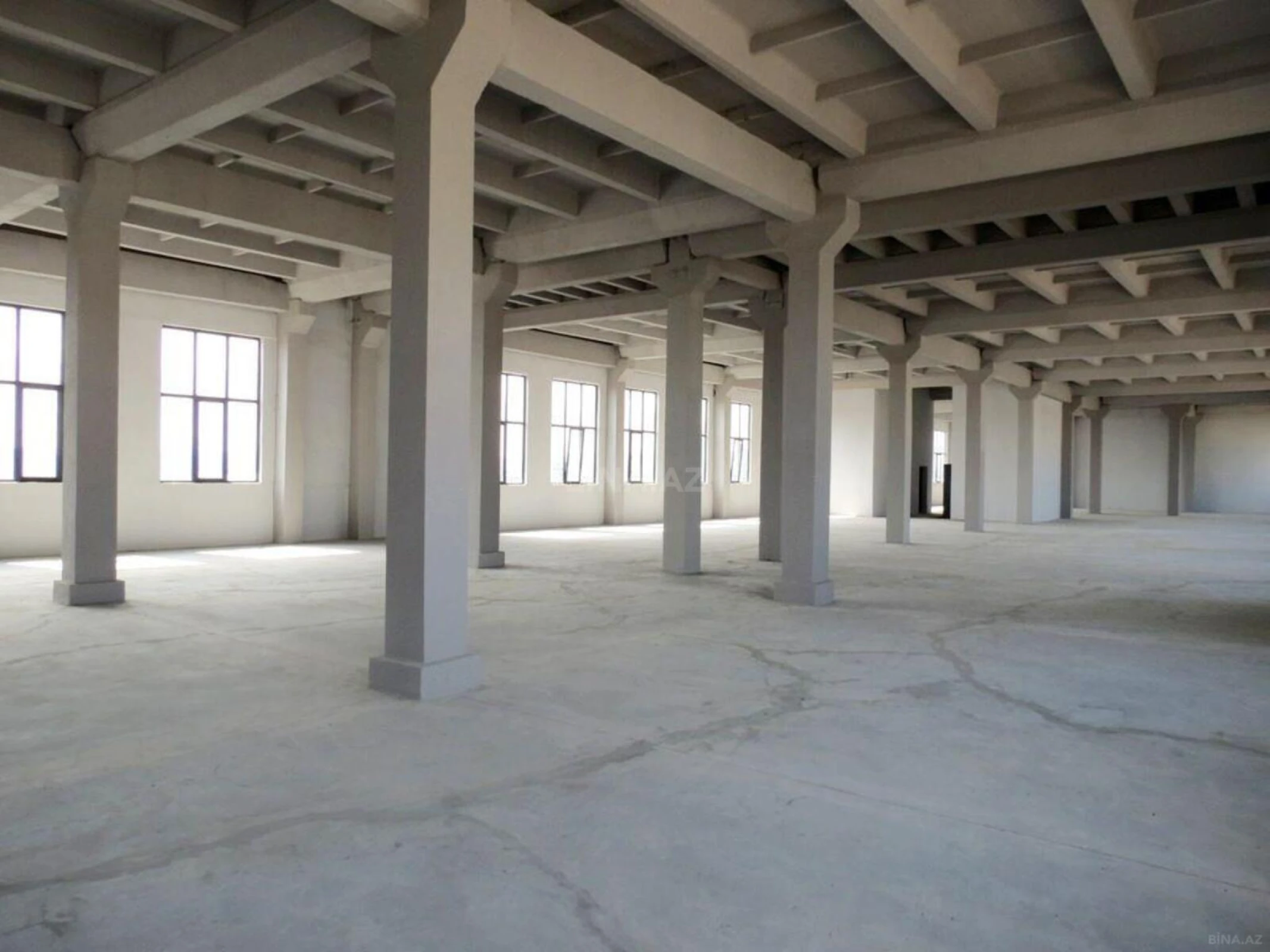 Kirayə verilir obyekt 1000 m²